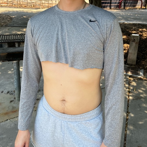 NIKE HALF SHIRT CROPPED CUT OFF BOTTOM FOOTBALL T CROP MEN DRI FIT WORKOUT SPORT - Picture 16 of 16